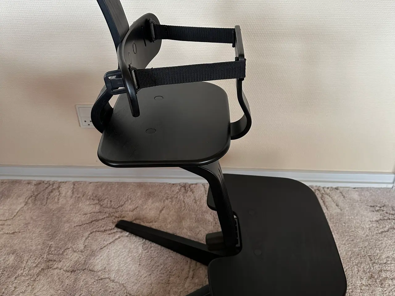 Billede 2 - Stokke børnestol black edition.