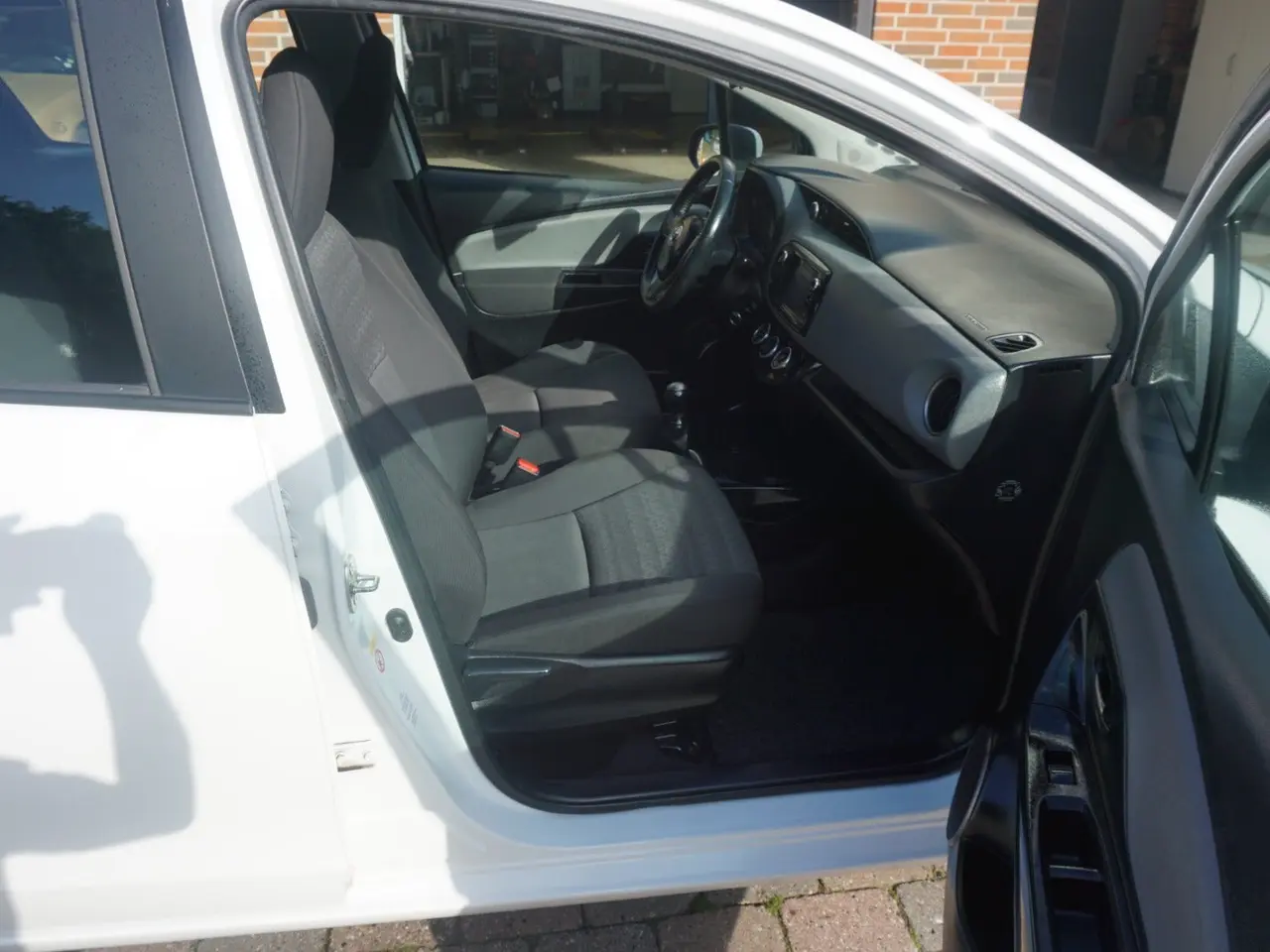 Billede 4 - Toyota Yaris 1,0 VVT-i T2