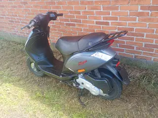 Piaggio zip 4T sælges i dele 30 scooter fra 2019