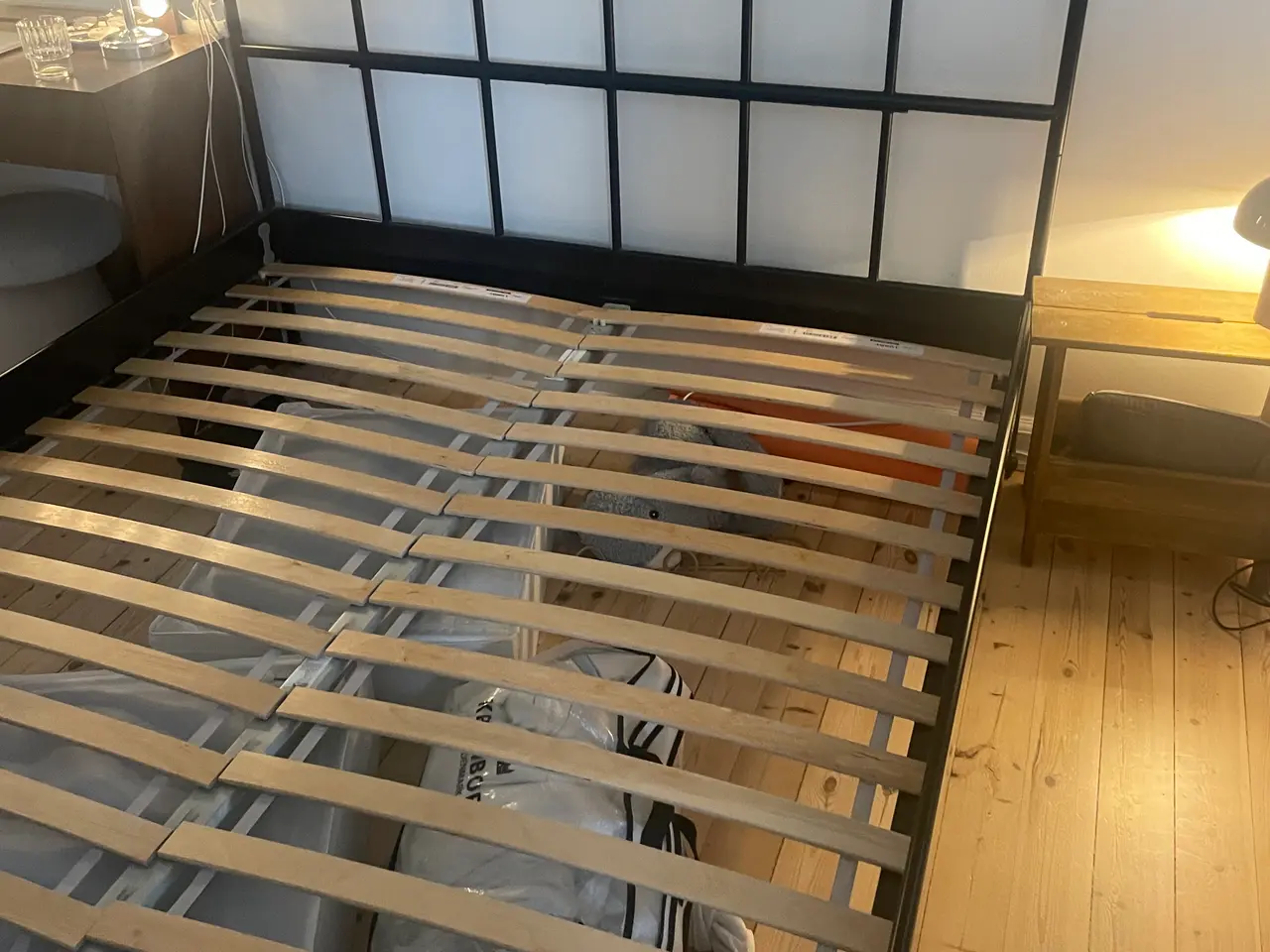Billede 1 - IKEA metal sengeramme med lamelbund