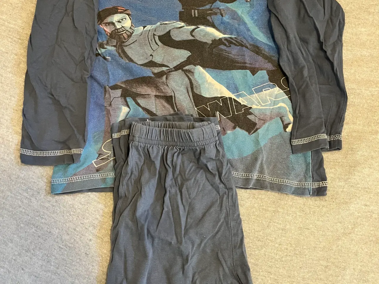 Billede 1 - Nattøj fra Star Wars.