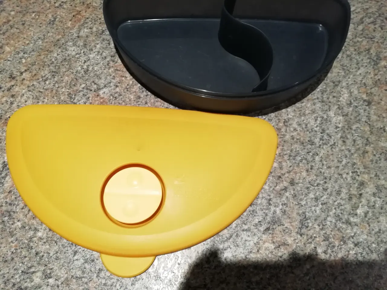 Billede 1 - mikroovnsskål, Tupperware
