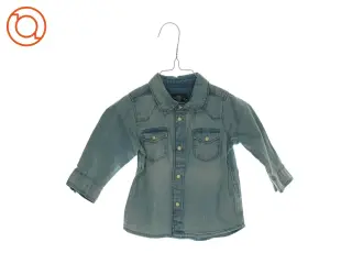 Bluse fra H&M (str. 68)