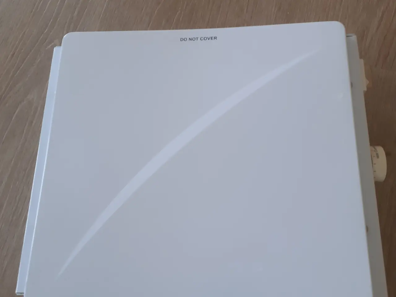 Billede 1 - Væghængt Elradiator 400 W