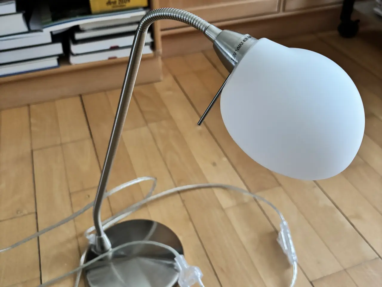 Billede 2 - Bordlampe i stål
