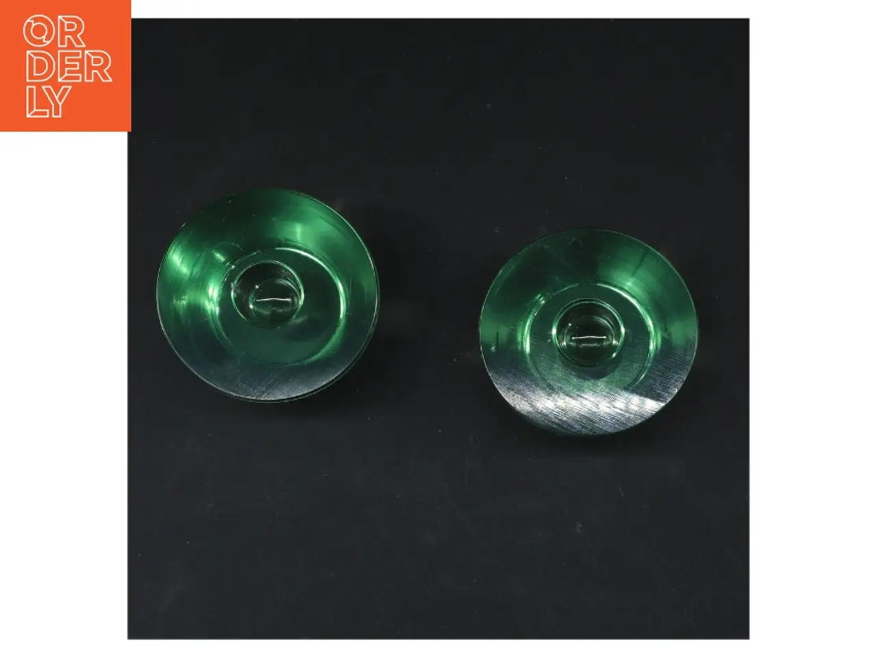 Billede 2 - Grønne glaslysestager (str. 2 styk. ø. 7 cm. længde. 5,5 cm)