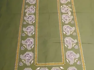 Broderet khaki farvet du , stor dug