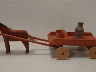 Fængselslegetøj: Vogn med hest mm. Ca 1930. L 32cm