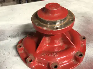 IH vandpump