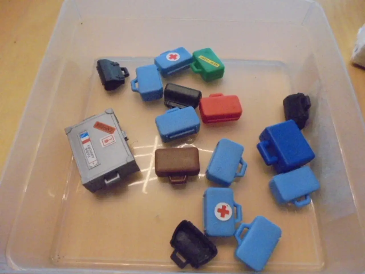 Billede 1 - Playmobil: lille lot kufferter