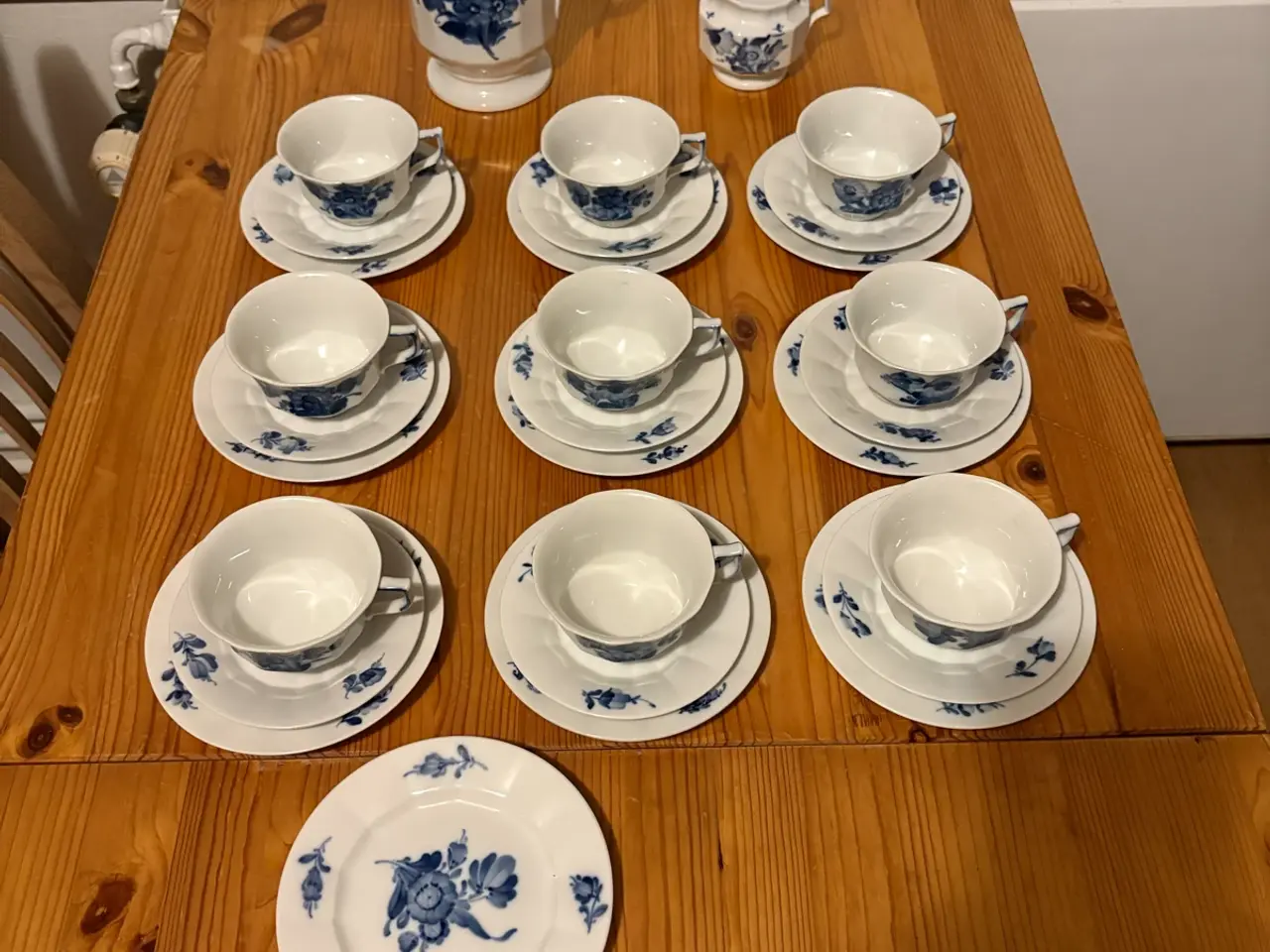 Billede 3 - Royal Copenhagen Blå Blomst Kantet Sæt