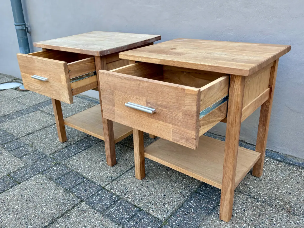 Billede 1 - 2 sengeborde / sideborde eg med skuffe og hylde