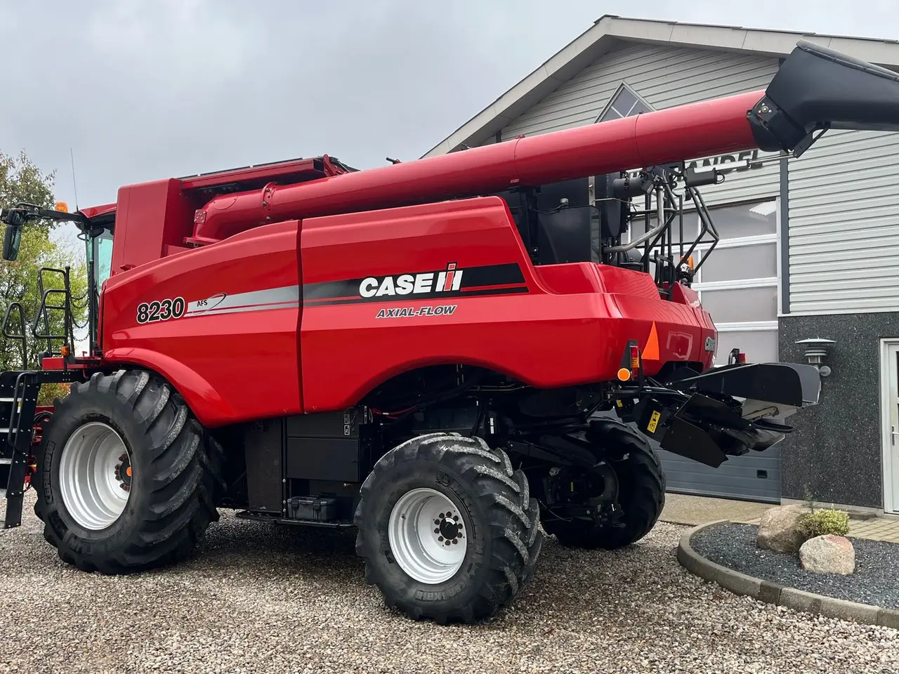Billede 3 - Case IH Axial Flow 8230 Med 2 sideknive