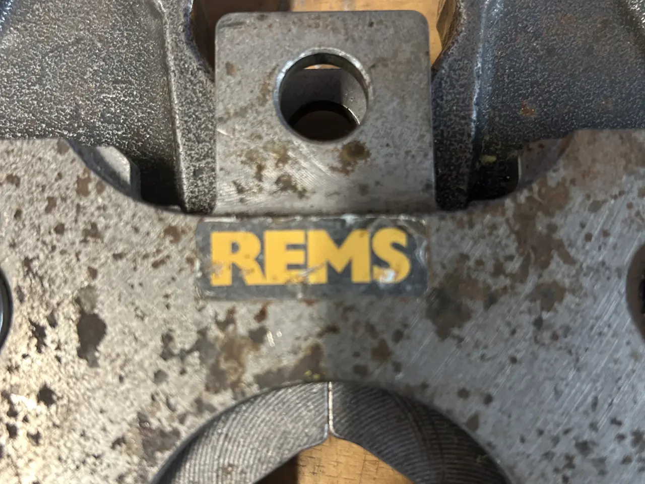 Billede 4 - Rems pressekæbe 