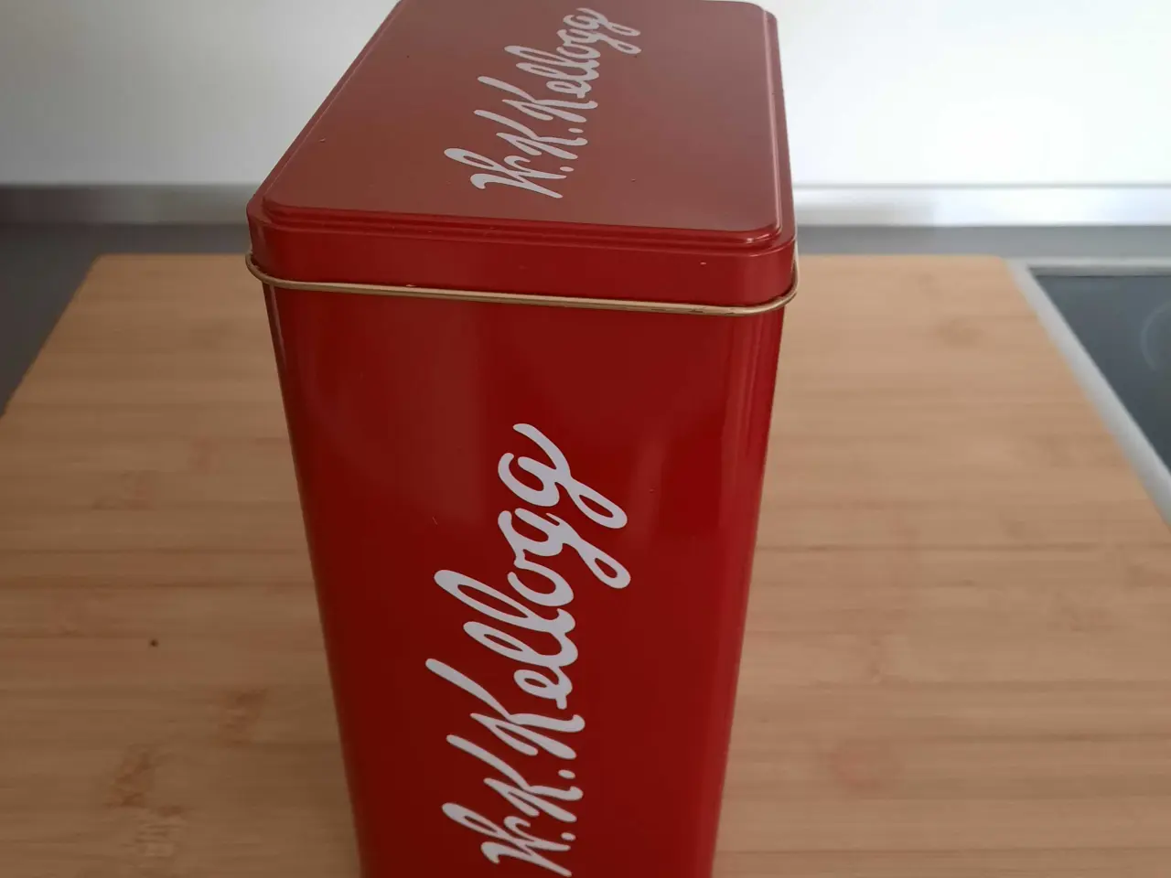 Billede 2 - Kellogg dåse med motiv
