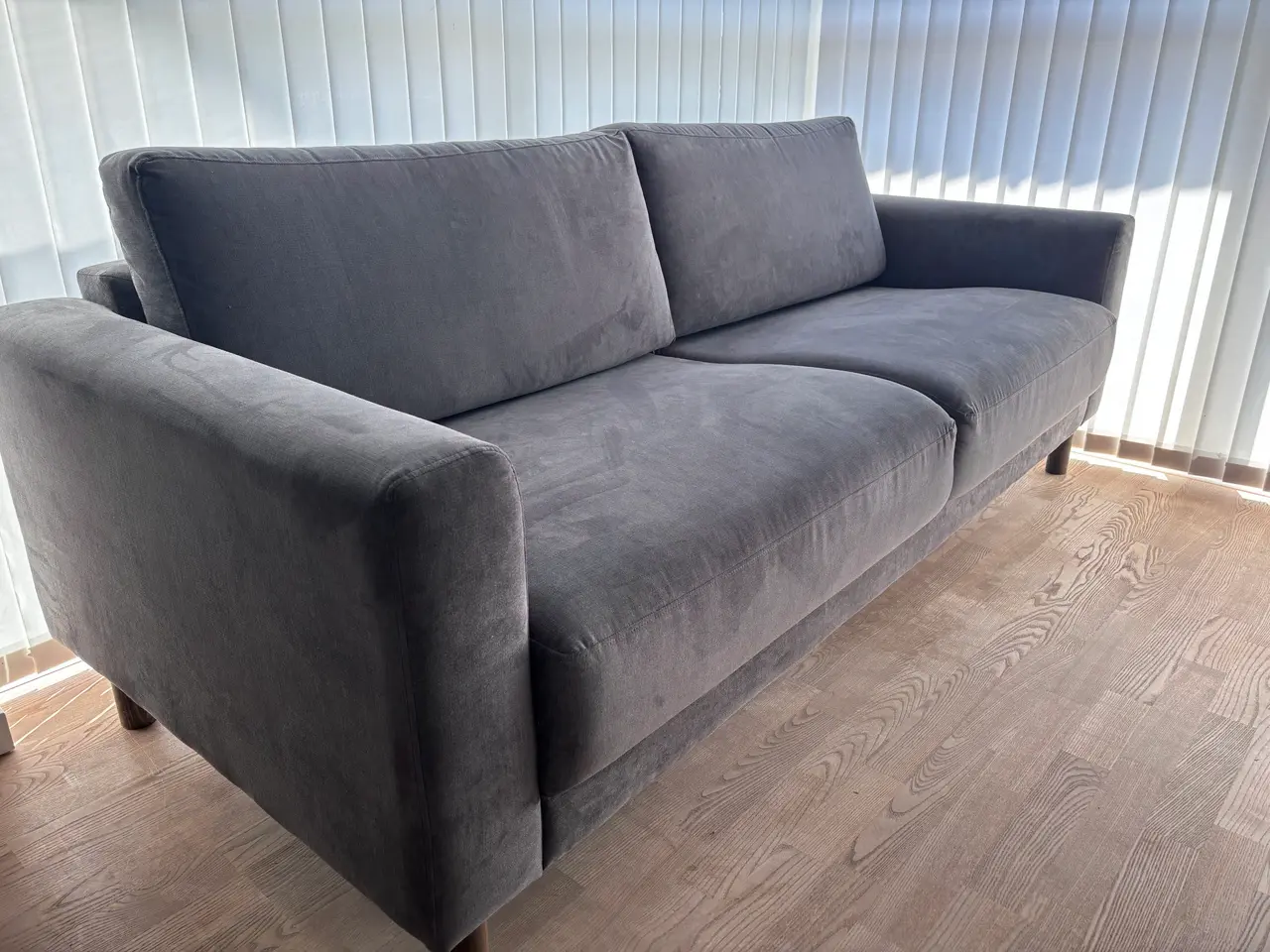 Billede 2 - Rigtig fin og lækker sofa
