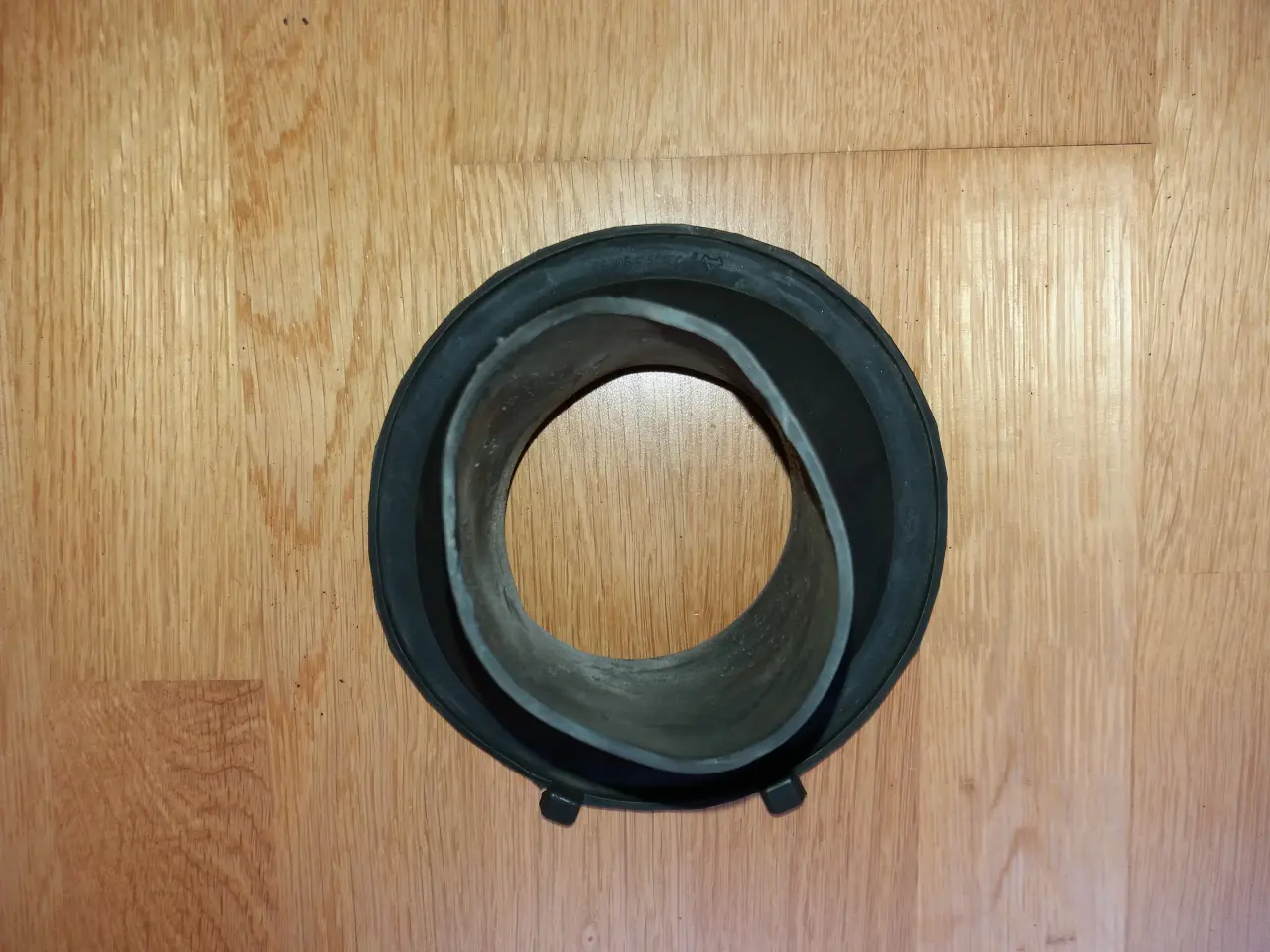 Billede 3 - Gummi for spiralfjerd foran Carina - Corolla mf.