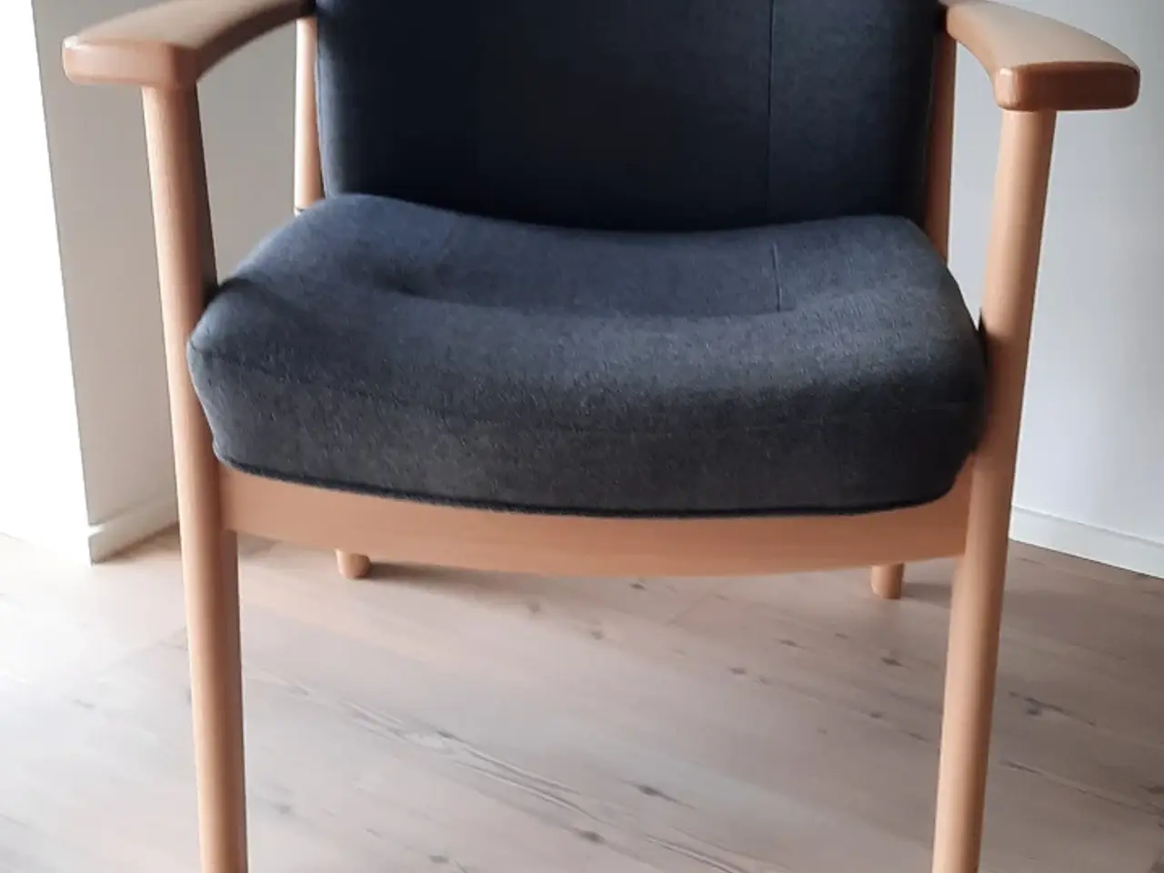 Billede 6 - Farstrup lænestol med vippe funktion