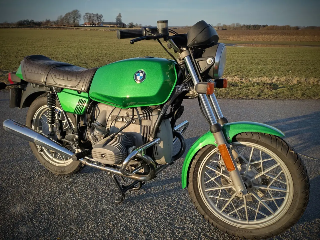 Billede 1 - BMW R45 Nysynet og Nylakeret 