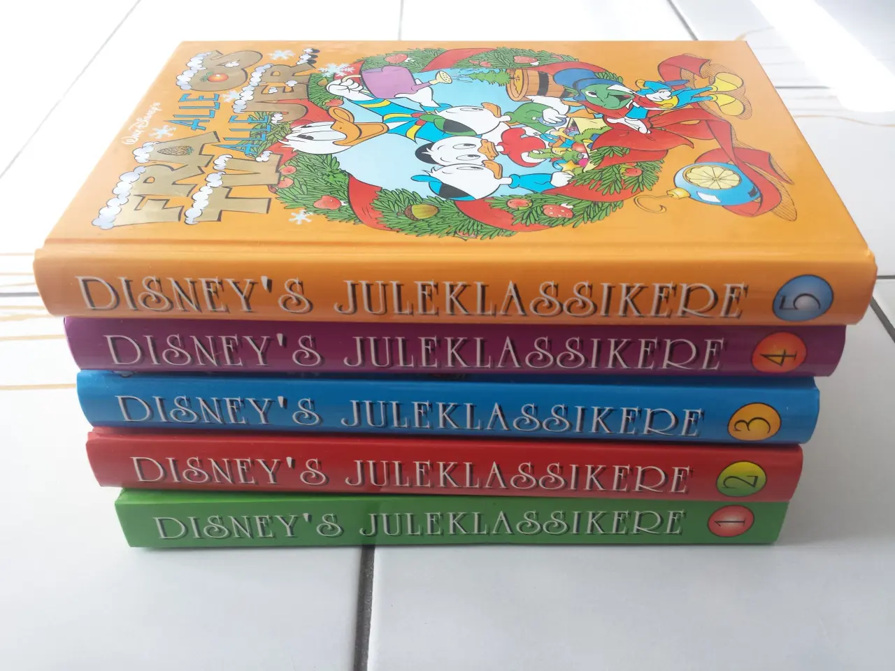 Billede 2 - Disneys Fra Alle Os til Alle Jer