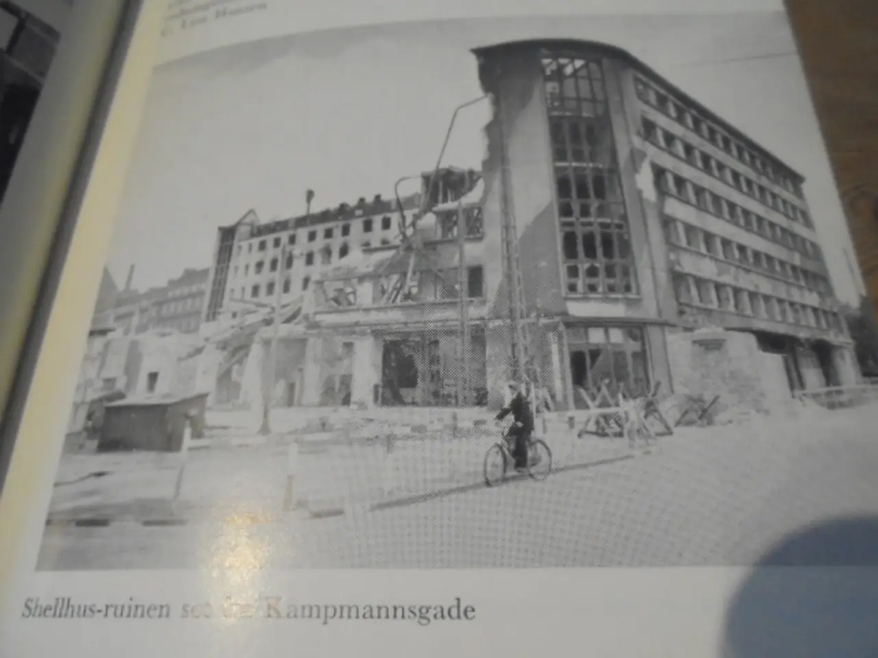 Billede 3 - Shellhuset 21/3-1945  Bombardementet på Shellhuset