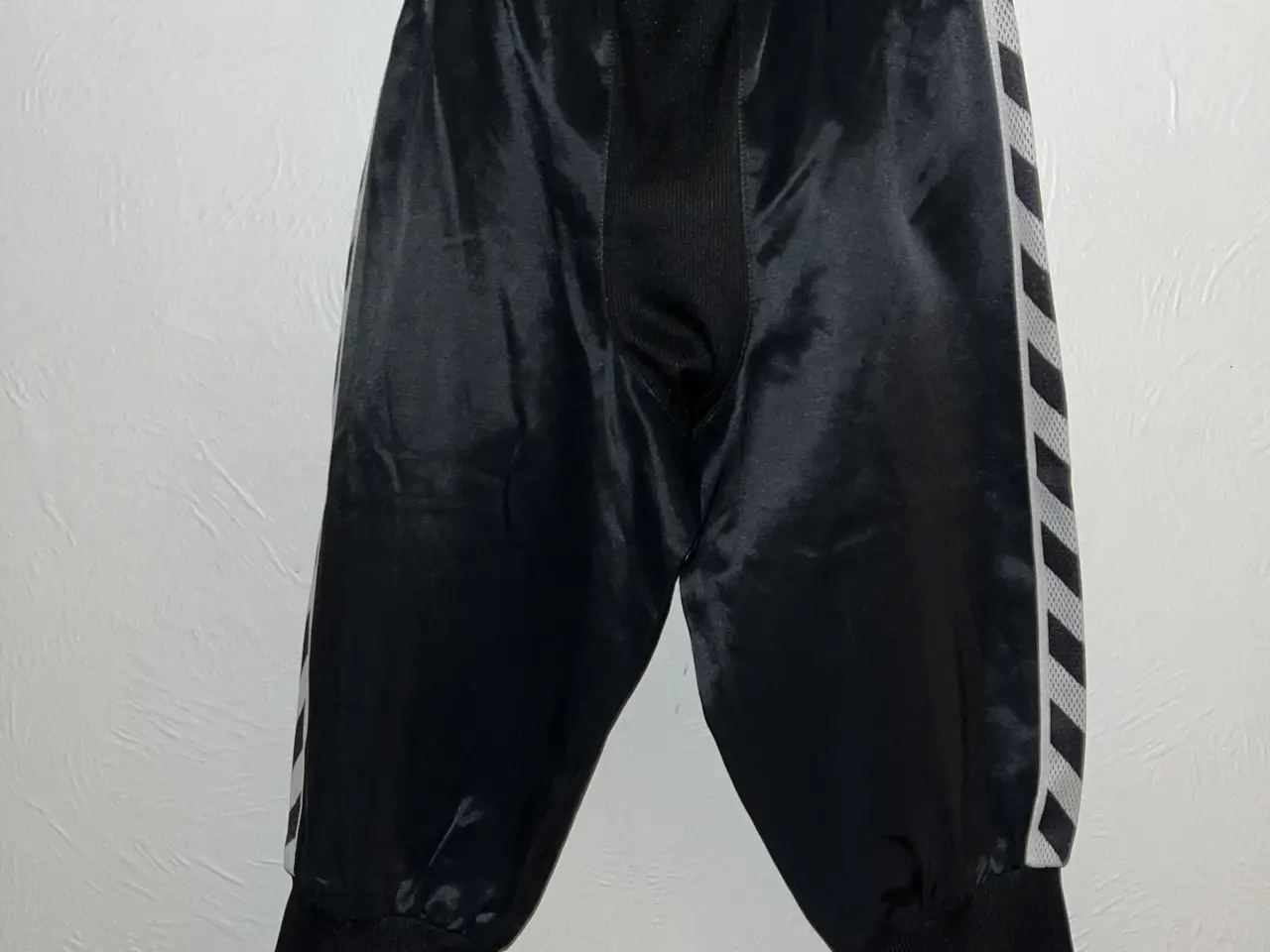 Billede 3 - Hummel fodboldknickers str. 164.