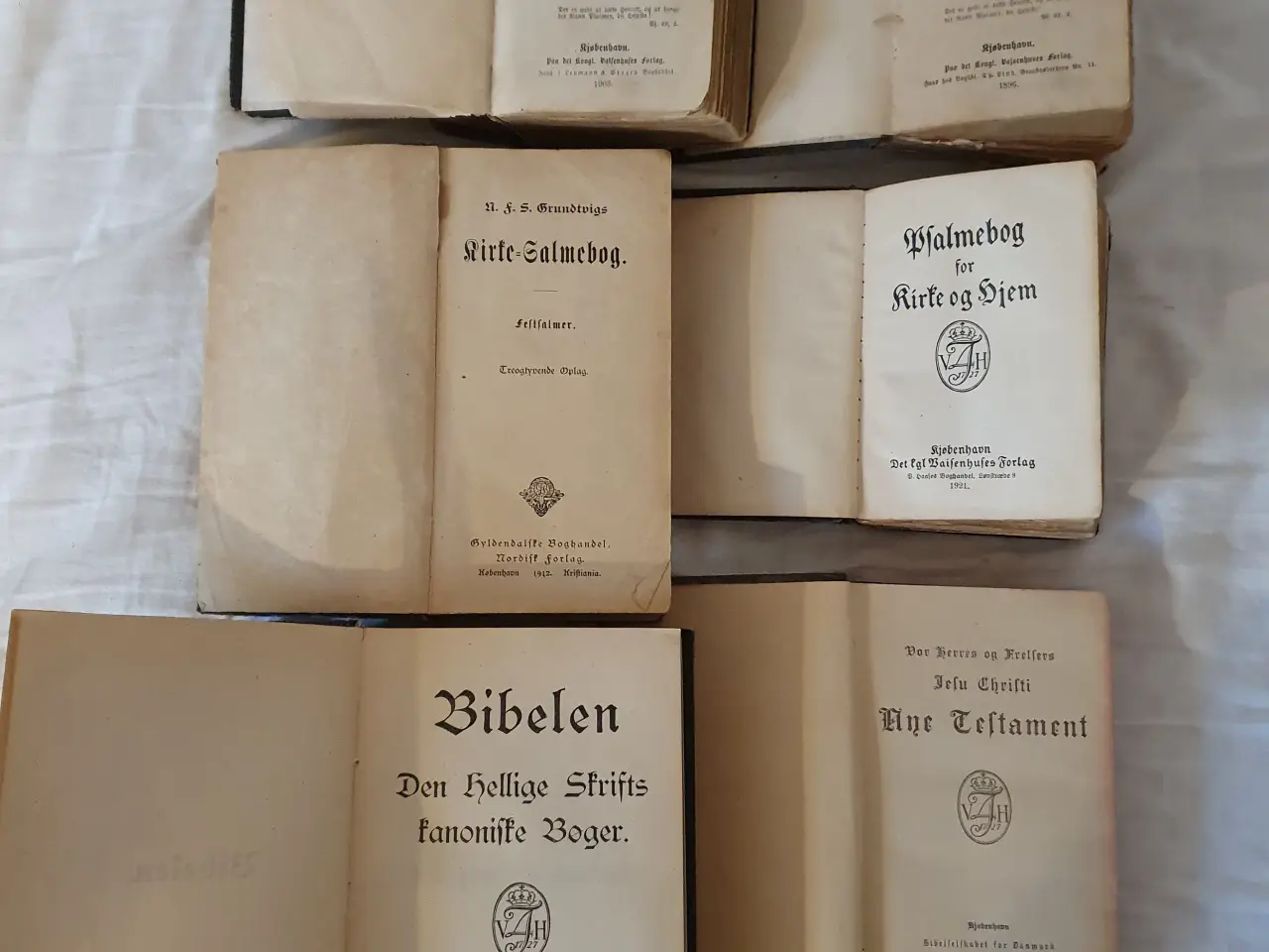Billede 8 - Gl Psalmebog med beslag, og mange andre salmebøger