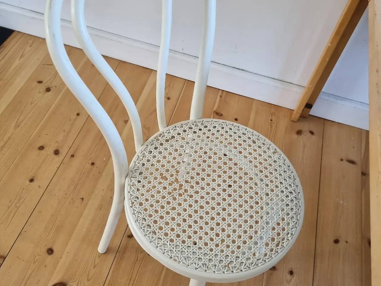 Billede 4 - Spisebord og stole