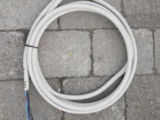 Elkabel 4x6 mm2 PAP (armeret), 5,6 m