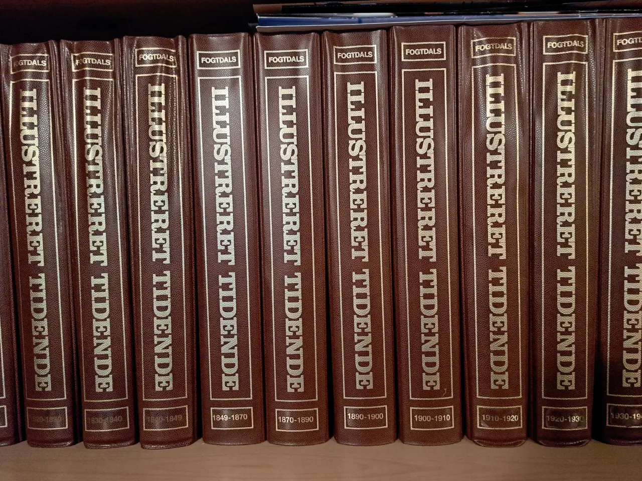 Billede 1 - Illustreret Tidende i originale samlermapper