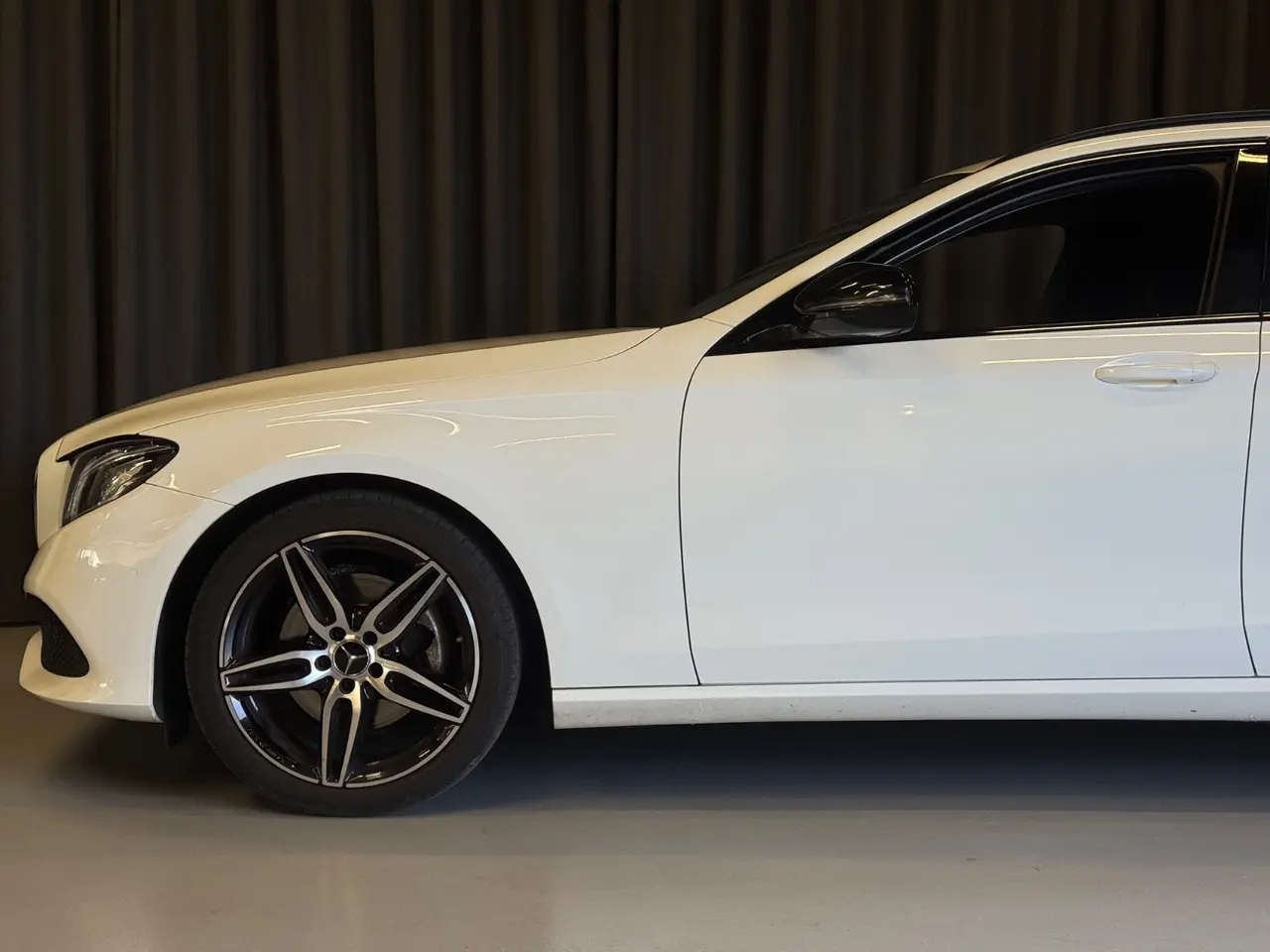 Billede 3 - Mercedes E220 d 2,0 Avantgarde stc. aut.