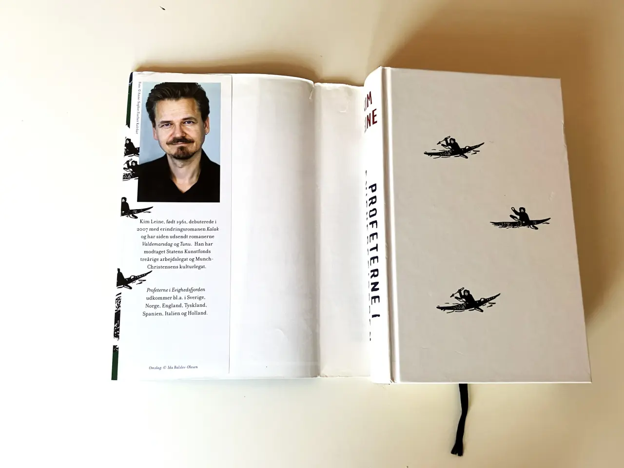 Billede 4 - Profeterne i evighedsfjorden. Af Kim Leine