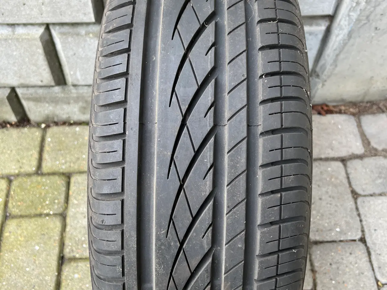 Billede 9 - Vinterdæk med flæge 205/55/16