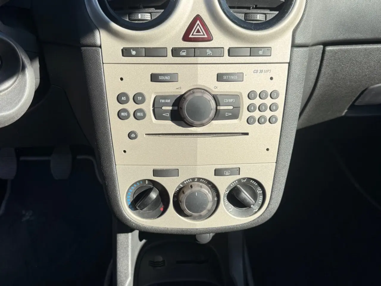Billede 10 - Opel Corsa 1,2 16V Essentia