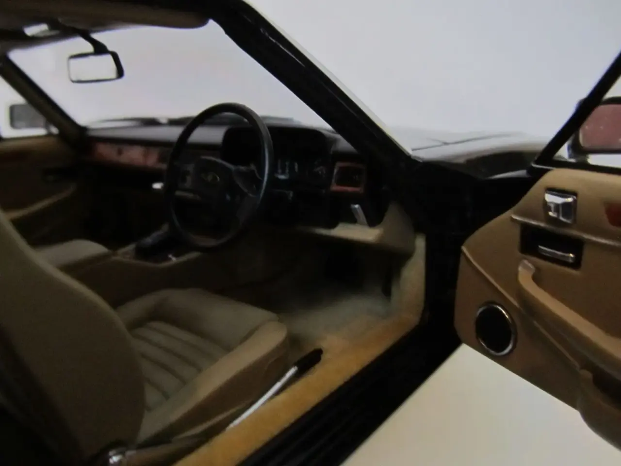 Billede 5 - 1976 Jaguar XJ-S V12 1:18
