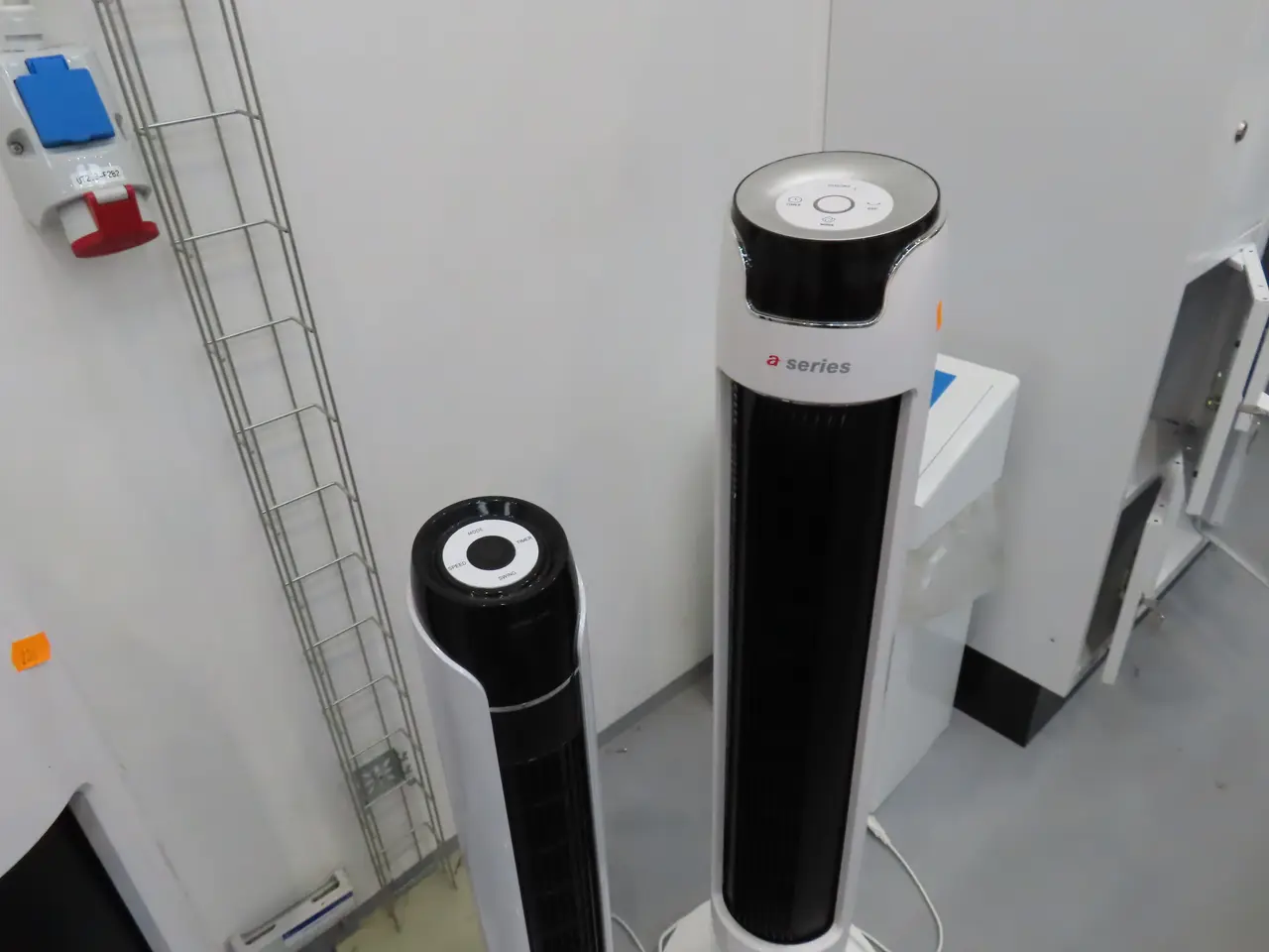 Billede 2 - 2 stk. Ventilatorer A SERIES Tower Fan m.fl.