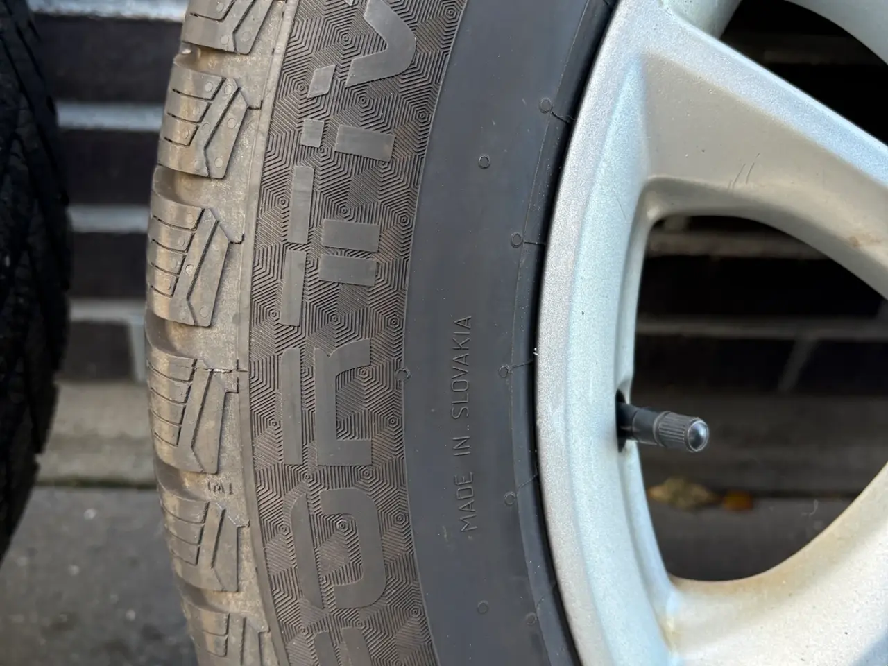 Billede 3 - Ford 17” Alufælge med vinterdæk