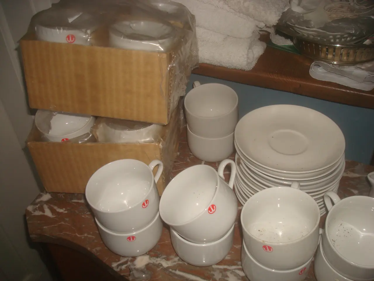 Billede 2 - ATELIER kaffekopper, har 18 sæt m/underkp, flødeka