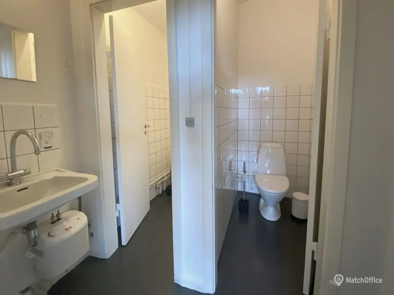 Billede 10 - Lyst kontor / lager til leje på 95 m2