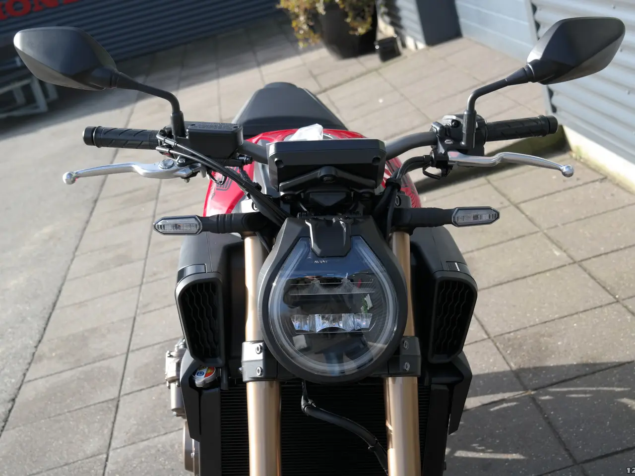 Billede 15 - Honda CB 650 R E-Clutch MC-SYD       BYTTER GERNE