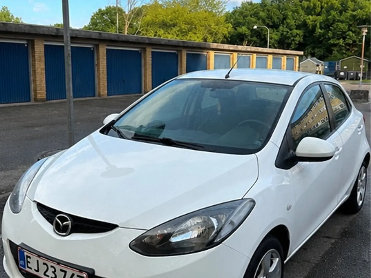 Billede 1 - Mazda 2 1,3 Premium 86HK 5d