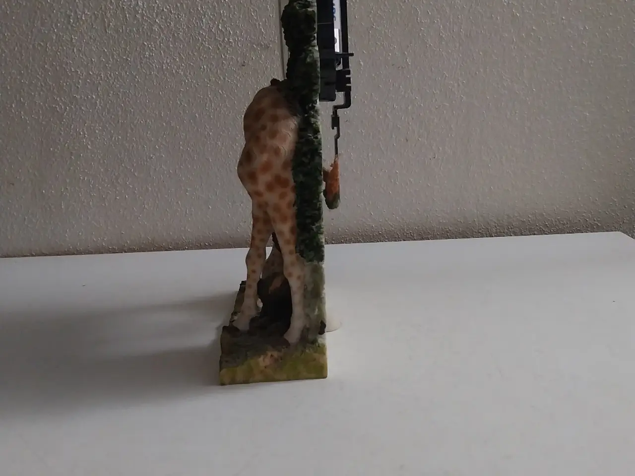 Billede 7 - Ur med dyr. 26 x 17 cm
