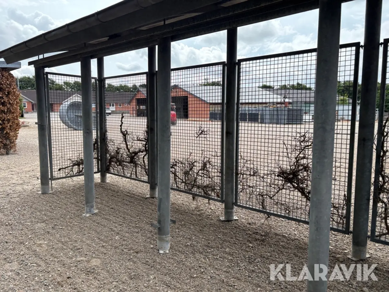 Billede 12 - Skur galvaniseret stål med tag