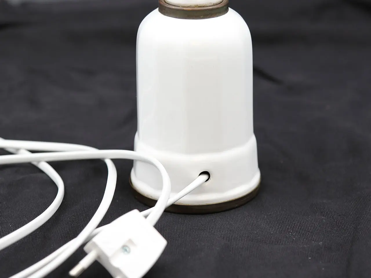 Billede 5 - Heiberg bordlampe i porcelæn og messing