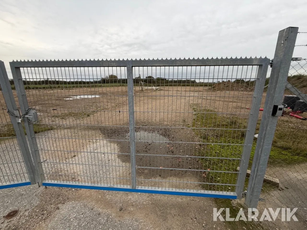 Billede 5 - Hegn med dør og porte, Ishøj, ca. 680 meter