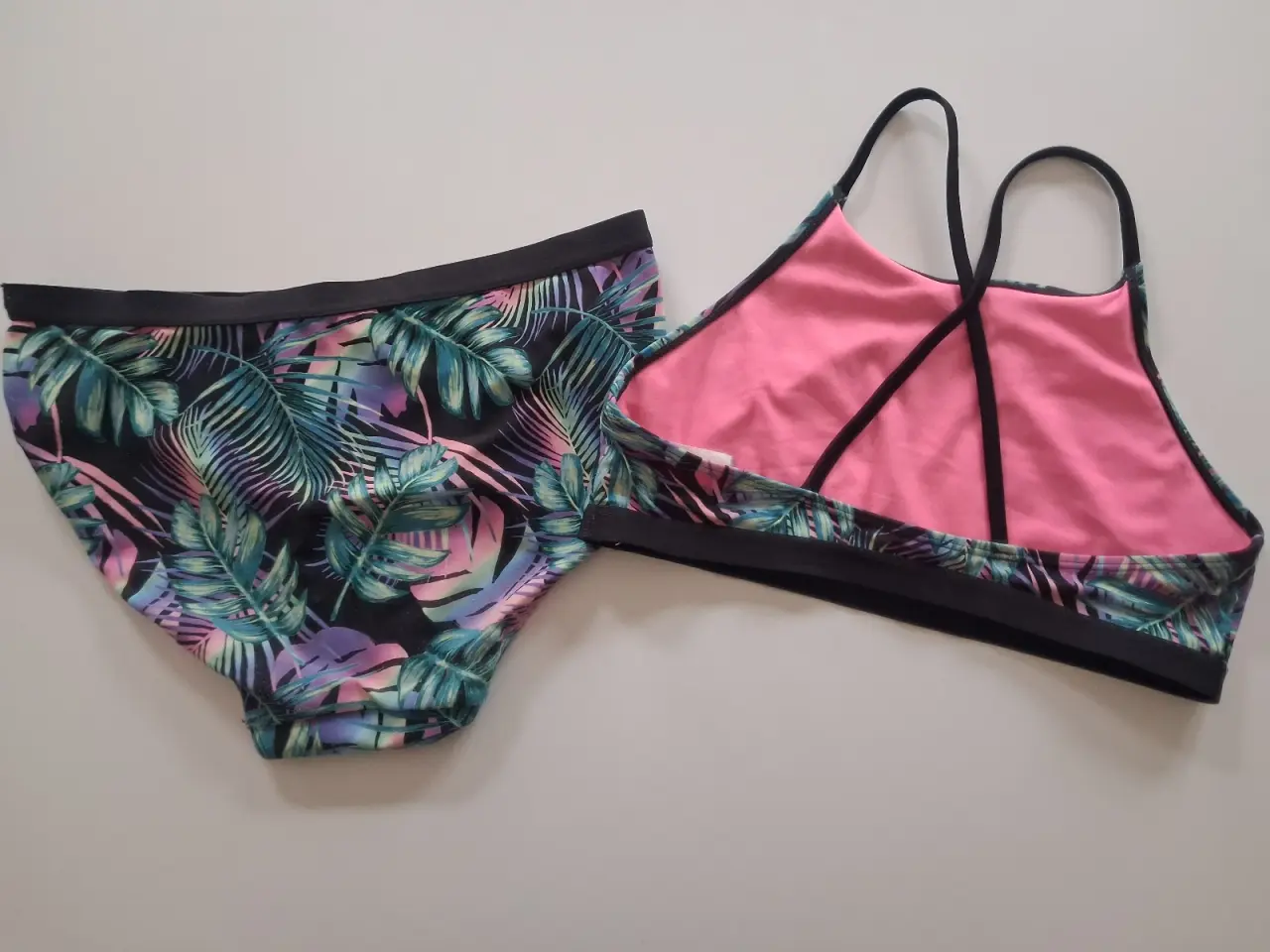 Billede 2 - Bikini str 158/164