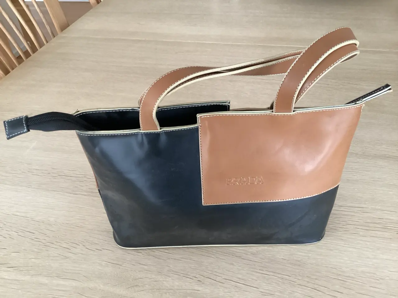 Billede 2 - Prada kopitaske i kunstlæder