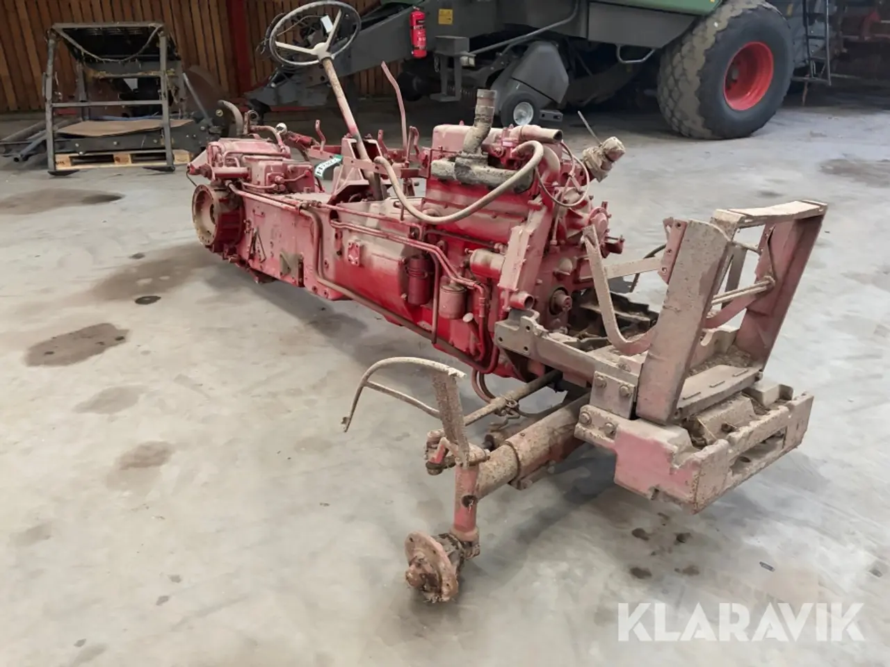 Billede 7 - Veterantraktor IH 844S med reservedele