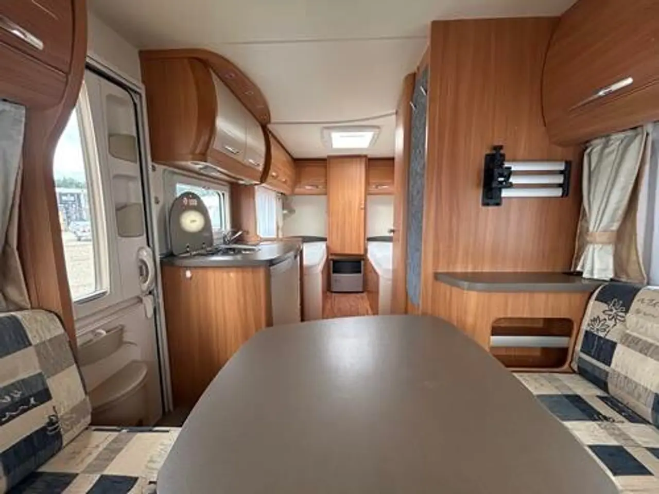 Billede 7 - Hobby DE LUXE 460 LU