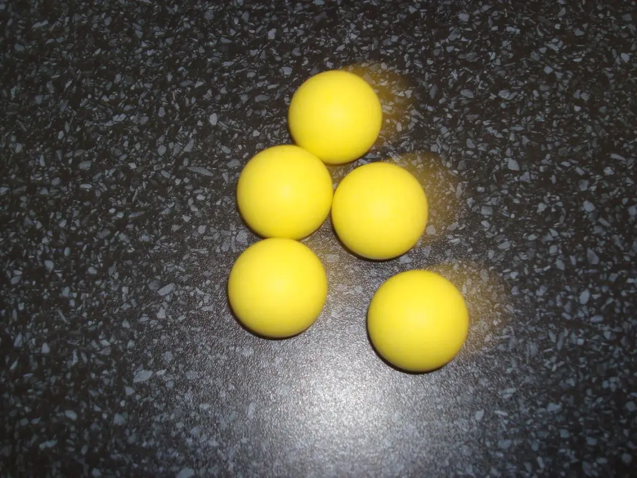 Billede 5 - Bordfodboldspil, bolde/reservedele